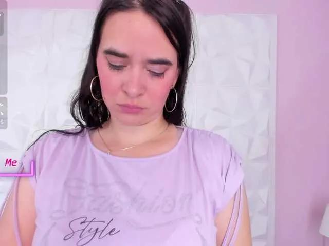Offline Valeriagomez on BongaCams