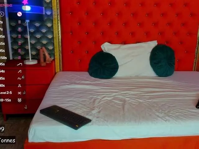 VallerieJones on BongaCams