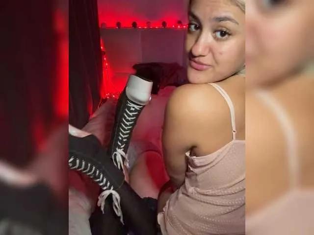 Offline VelvetPair on BongaCams