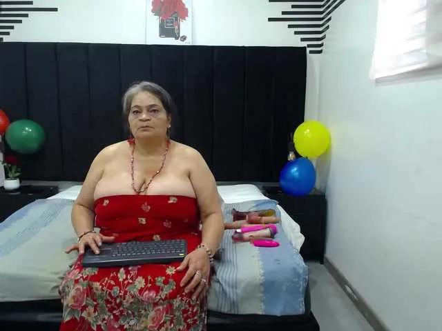 Offline VickyBoobss on BongaCams