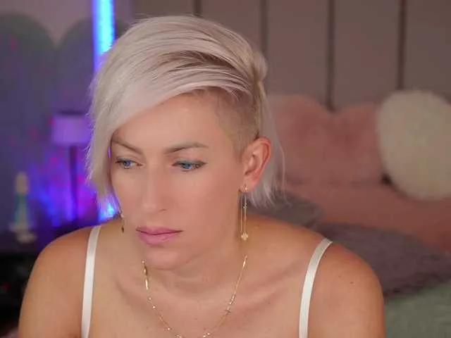 Offline VickySecret on BongaCams