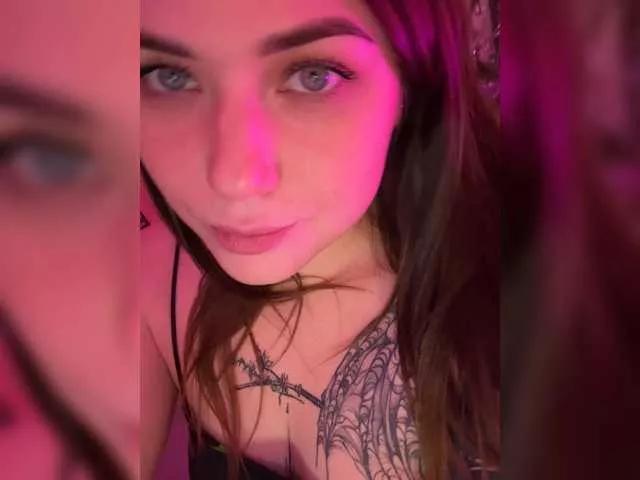 Offline Villanelle on BongaCams