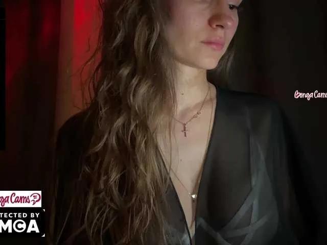 Offline Vvv-lifffe on BongaCams