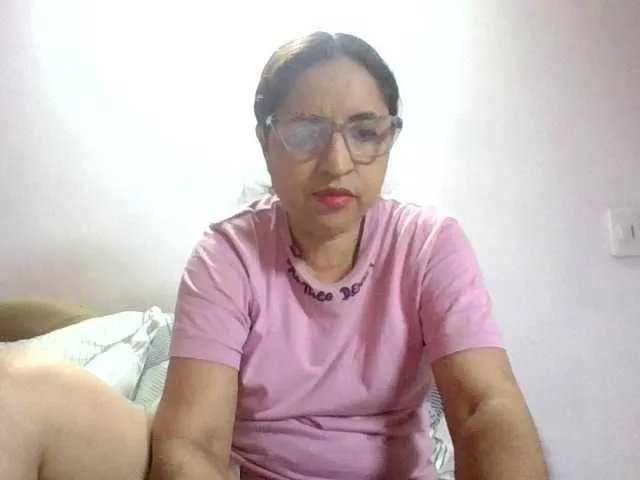 Yaya189 on BongaCams 