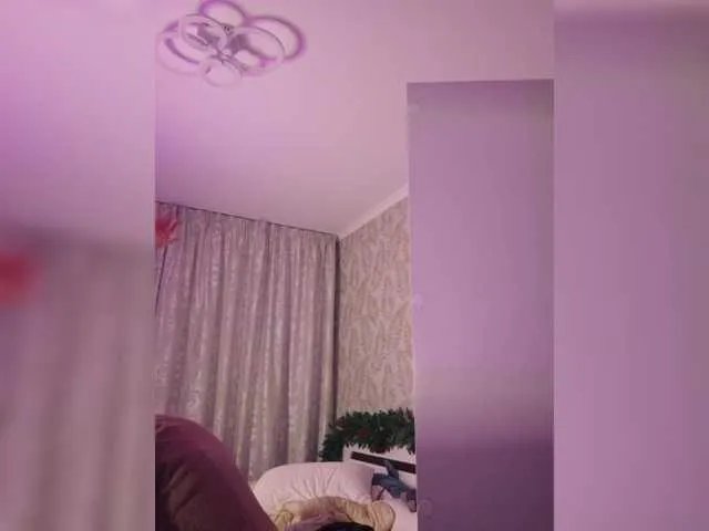 YonaBones — Hi guys! Welcome to my room! My name is Yona :) Today is a good day to meet and spend time together :)Guys, don't forget to go to private messages 5 tk