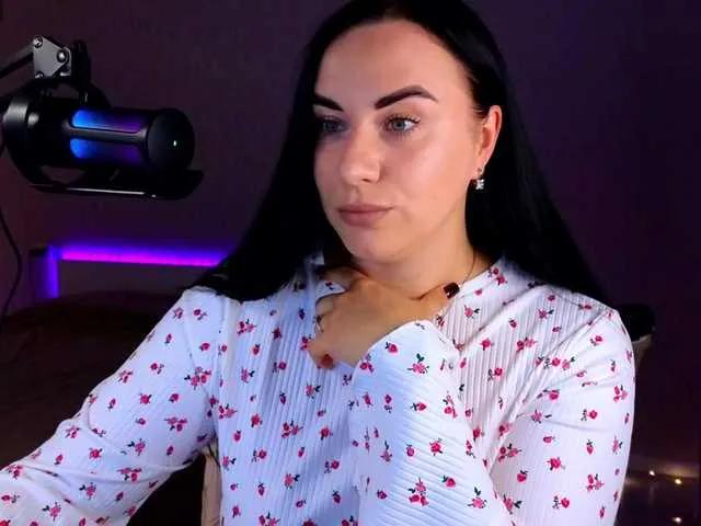 Offline YURIEVNA13 on BongaCams