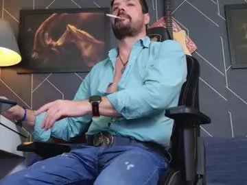 aaronbomer on Chaturbate 