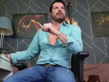 aaronbomer on Chaturbate 