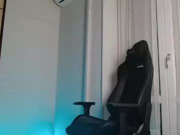 Freechat aaront0pmuscles on Chaturbate