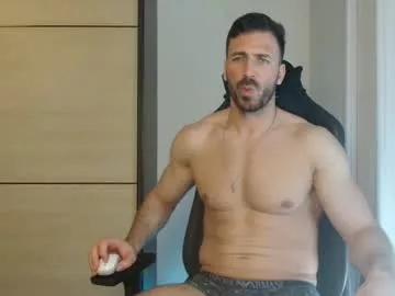 Freechat aaront0pmuscles on Chaturbate