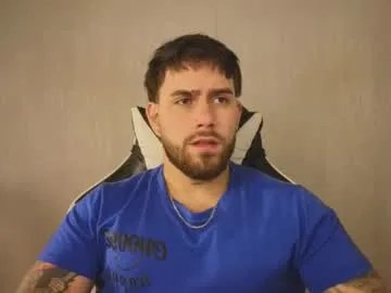 ades_lowe on Chaturbate