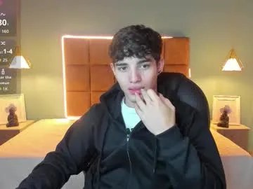 alejootwink on Chaturbate