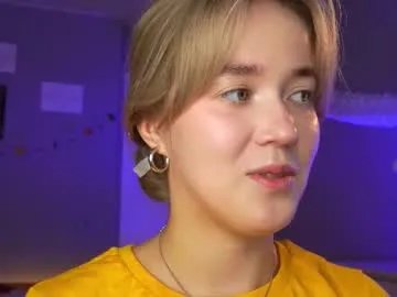 aluntick on Chaturbate