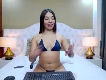 april_derricks on Chaturbate