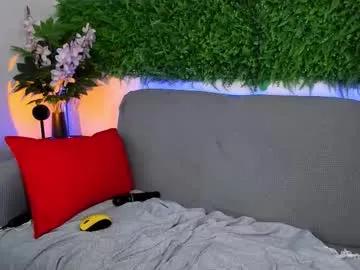 Freechat aprilavery on Chaturbate