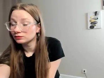 arianaabramek — "Hiiii , i hope u have a wonderful day GOAL: Wear a sexy top  [55 tokens remaining] #feet #bigass #bigboobs #anal #squirt