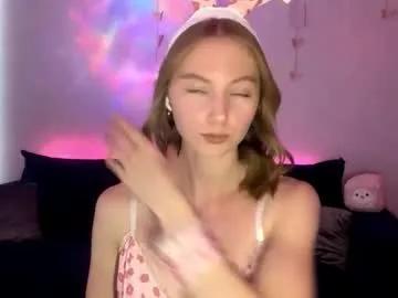 Freechat autumnroginson on Chaturbate
