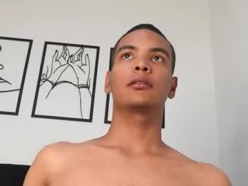 Model Bailey__bottomboy