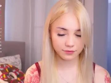 blue_bow on Chaturbate