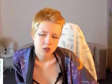 Freechat carolinerichter on Chaturbate