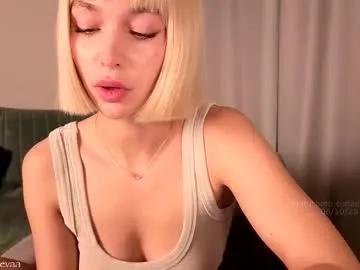 Group cutieeeeva on Chaturbate