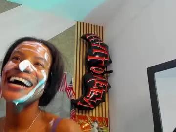 Freechat daffnelewis on Chaturbate