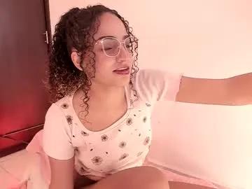 Freechat dahliabrowniee on Chaturbate