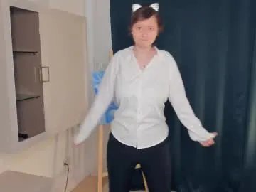 danillebraddock — Hello! My name is Dani ;P - Goal: gently kisses for start <3^^ #new #shy #natural #cute #teen [11 tokens remaining]