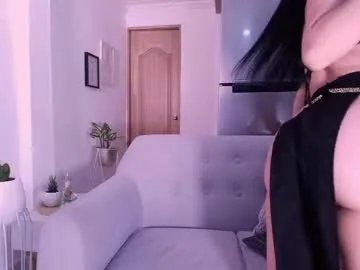 dannahyde — Twerk naked on your face [128 tokens left]  #highheels #bbc #natural #flexible #latina