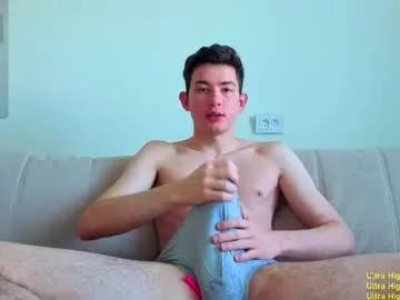 Freechat danny__magic on Chaturbate