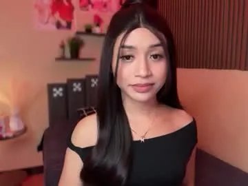 devine_goddessx on Chaturbate