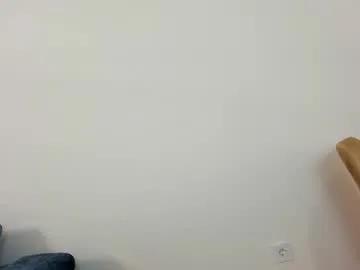 Freechat ehotlovea on Chaturbate