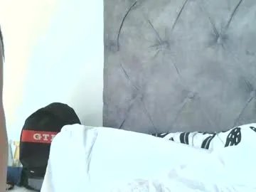 elegentaura on Chaturbate 