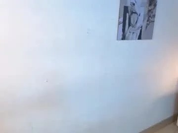 emmi_collins on Chaturbate 