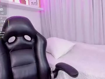 emmy_heart7 on Chaturbate 