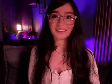 eva_macalliter on Chaturbate