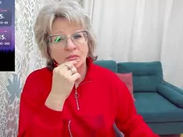 Freechat evelynblissful on Chaturbate