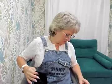 Freechat evelynblissful on Chaturbate