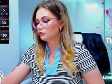 Freechat evelyne_rose on Chaturbate