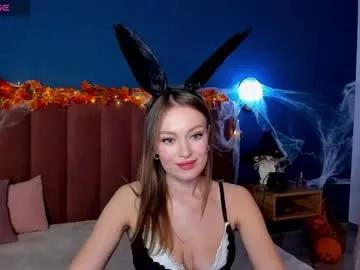 evelynpoole — Soft moan goal [18 tokens left] I  show u what is real  pleasure  #bigass #blonde #joi #lovense #young