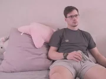 fluffy_hat on Chaturbate 