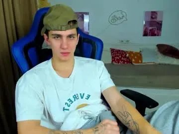 frank_mooree on Chaturbate