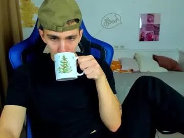 frank_mooree on Chaturbate