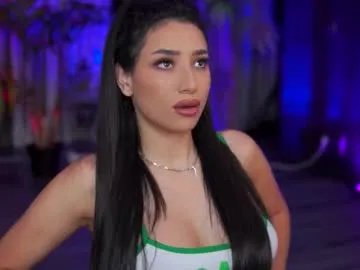 ginavalentinna on Chaturbate