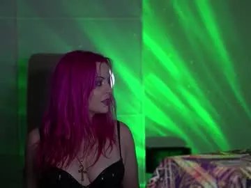 goddessrubysnowbun on Chaturbate 