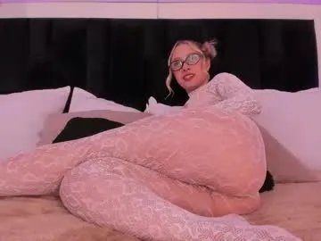 gretavelvet — GOAL: Fingering pussy hard   My body is so hot! I'll raise your temperature!  LOVENE ON/ FAV PARTNESS 11,17,21,29,38 #petite #bigass #mistress #sph #submissive