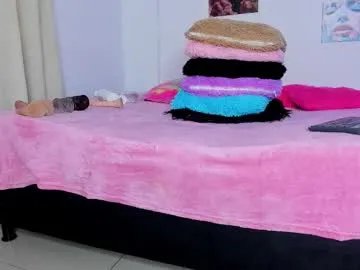 hailey_hadid — GOAL IS: blowjob deep torso //  #latina #lovense #teen #smalltits #bigass [70 tokens remaining]