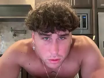 hungkingg22 on Chaturbate