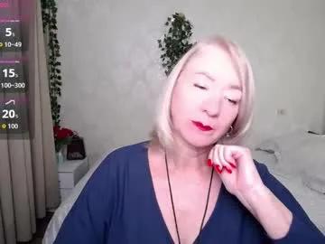 Freechat hunters_woman on Chaturbate