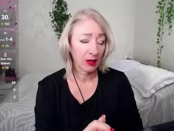 Freechat hunters_woman on Chaturbate
